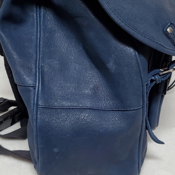 VINTAGE 70s Indigo Blue Textured Leather Large Backpack Overnight Weekend Bag - Picture 9 of 16